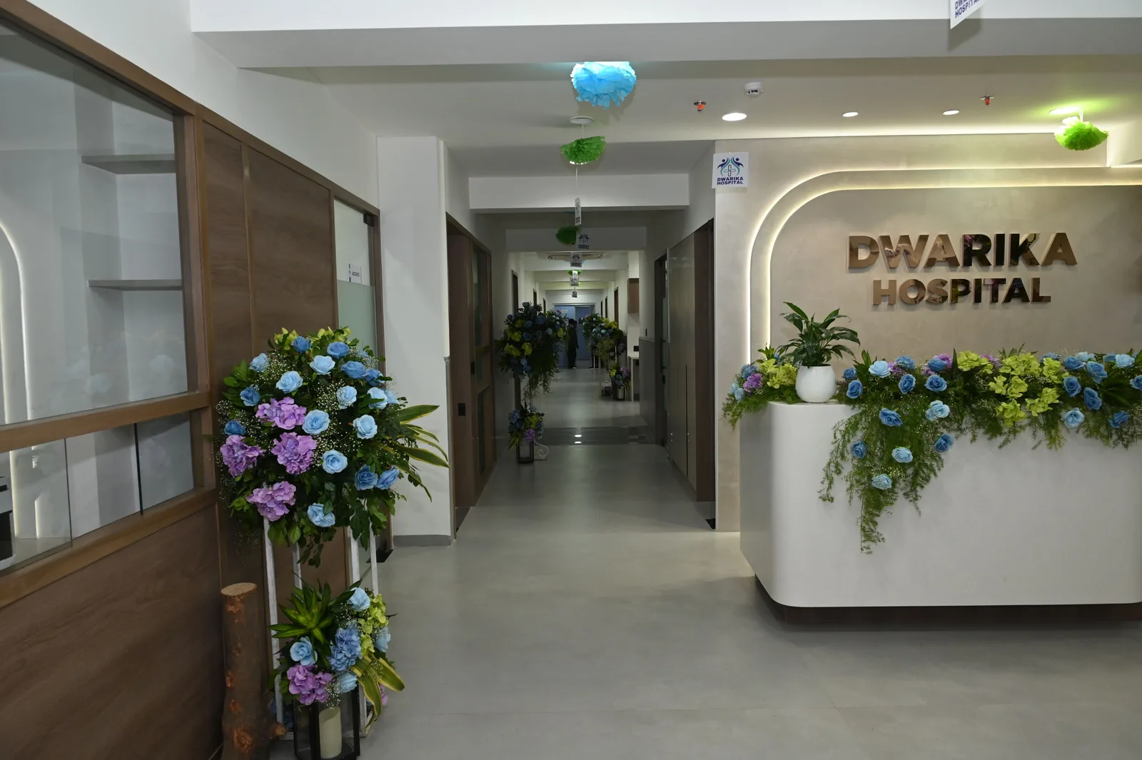 Reception desk at Dwarika Hospital, Ahmedabad