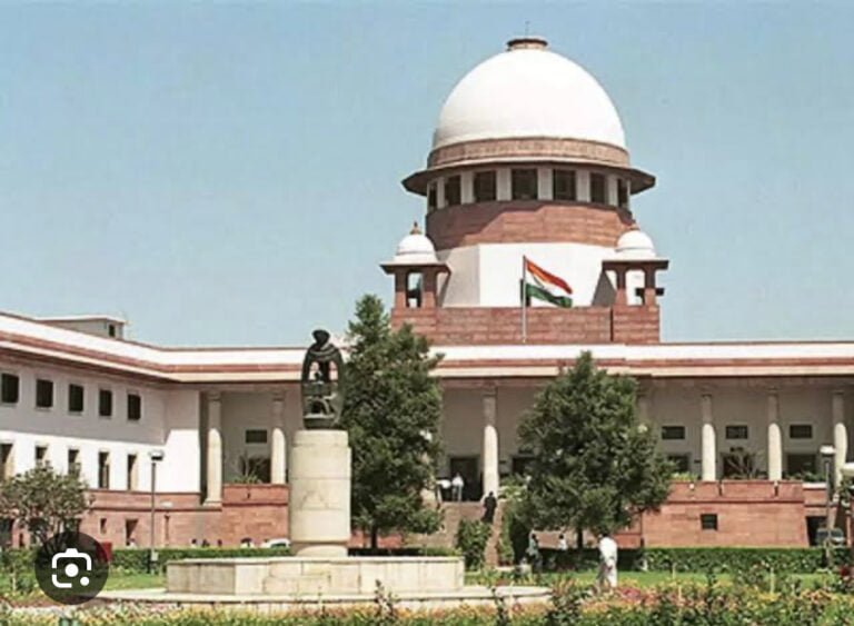 Supreme Court Takes Notice of PIL Urging Action Against Doctors Favoring Brand Name Medicines Over Generics